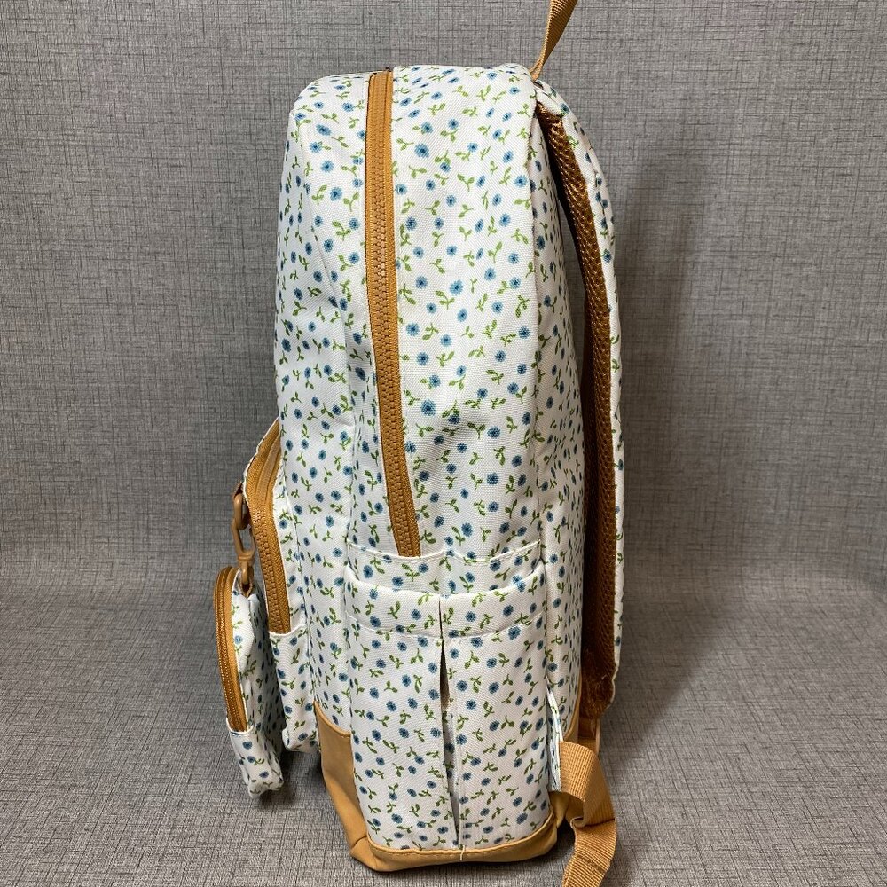 NWOT Lucky Brand Blue Floral Backpack - White and Tan - Picture 3 of 10